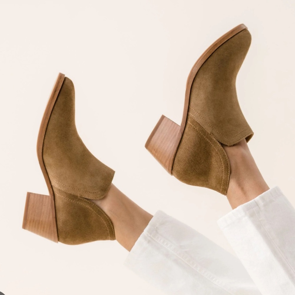 Nisolo Mia Everyday Ankle Bootie Taupe Suede